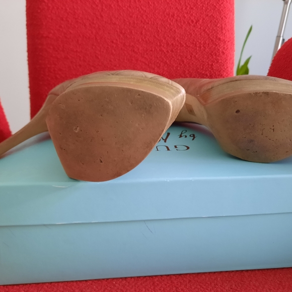 💥💥GUESS By Marciano high heel shoes - Picture 3 of 8